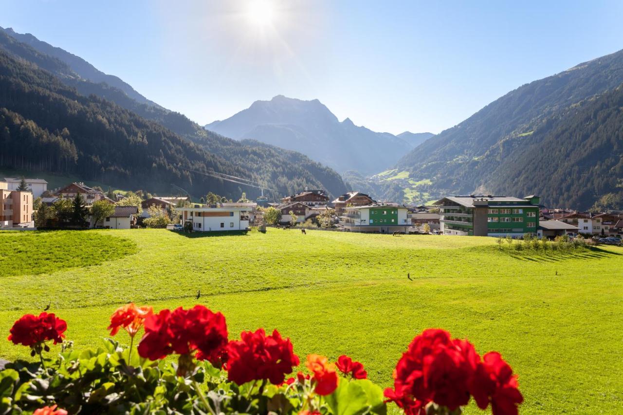 Apparthotel Koenig Mayrhofen Bagian luar foto